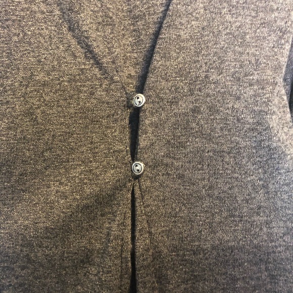 🥳Ladies Medium? (No tag but fits daughter who is medium)shirt - Picture 5 of 5